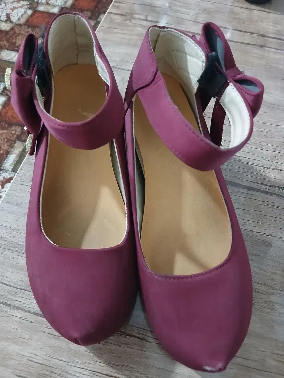 کفش مجلسی|کیف، کفش، کمربند|قرچک, قشلاق جیتو|دیوار