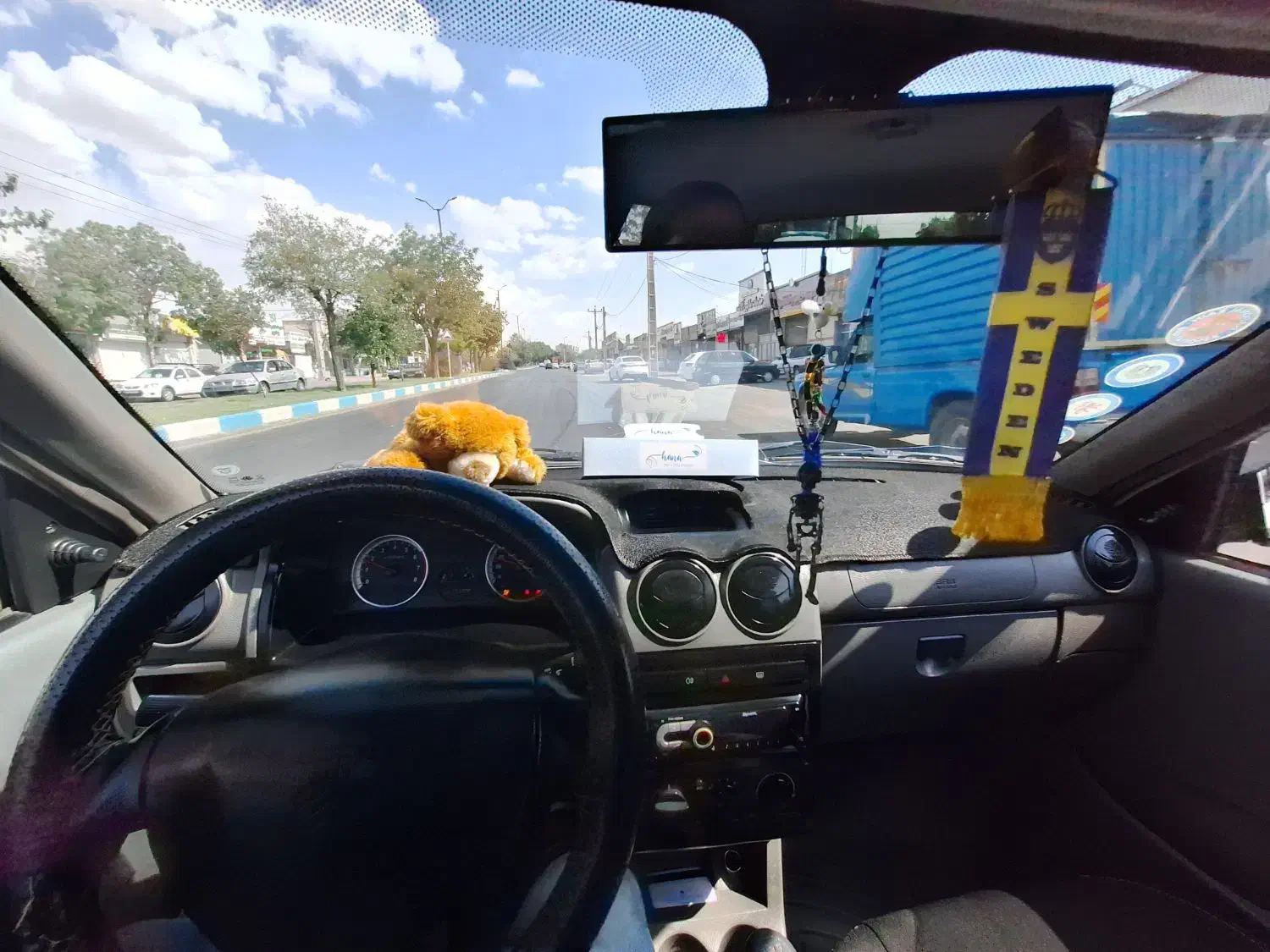 111مدل۹۵|خودرو سواری و وانت|همدان, |دیوار