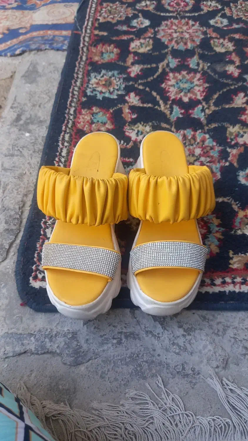 ۳۰۰ تومن در حد نو|کیف، کفش، کمربند|بندرعباس, |دیوار