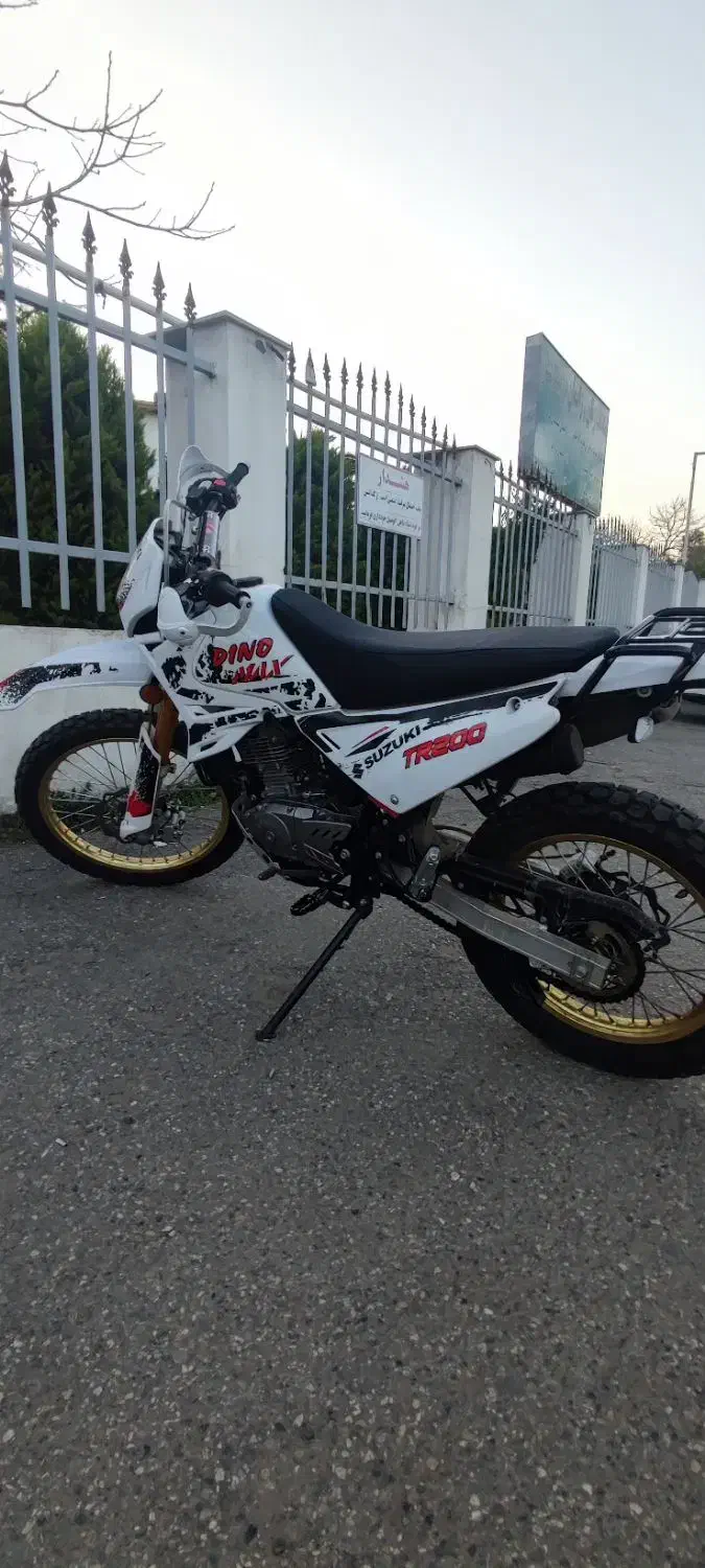 روان ۴۰۲|موتورسیکلت|ساری, |دیوار