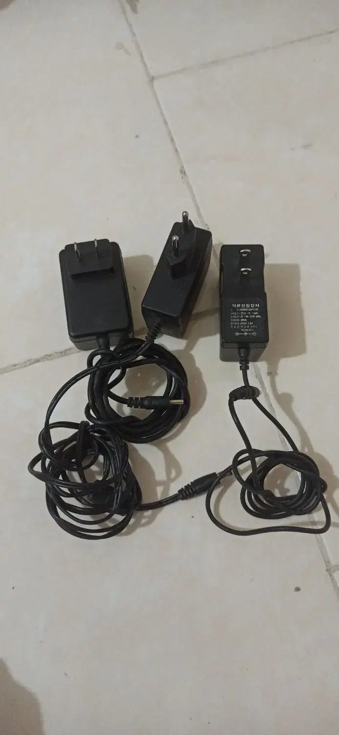 آداپتور تعداد کارکرده سالم|قطعات و لوازم جانبی رایانه|رباطکریم, رباطکریم|دیوار