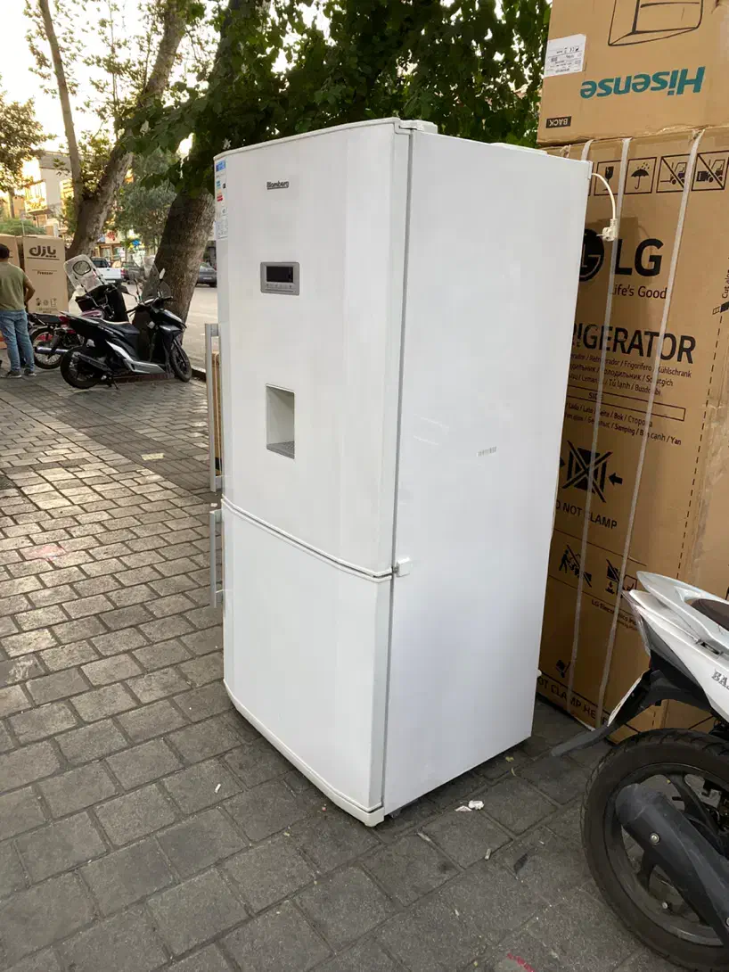 یخچال ۳۰ فوت بلومبرگ|یخچال و فریزر|تهران, امین حضور|دیوار