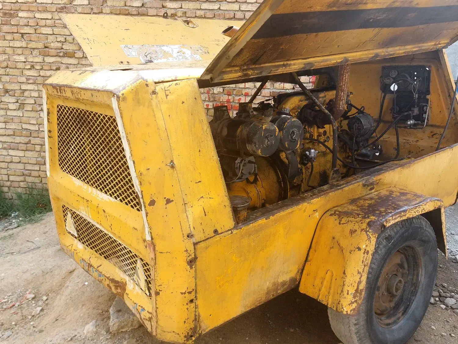 کمپرسورP175|خودرو سنگین|ارومیه, |دیوار