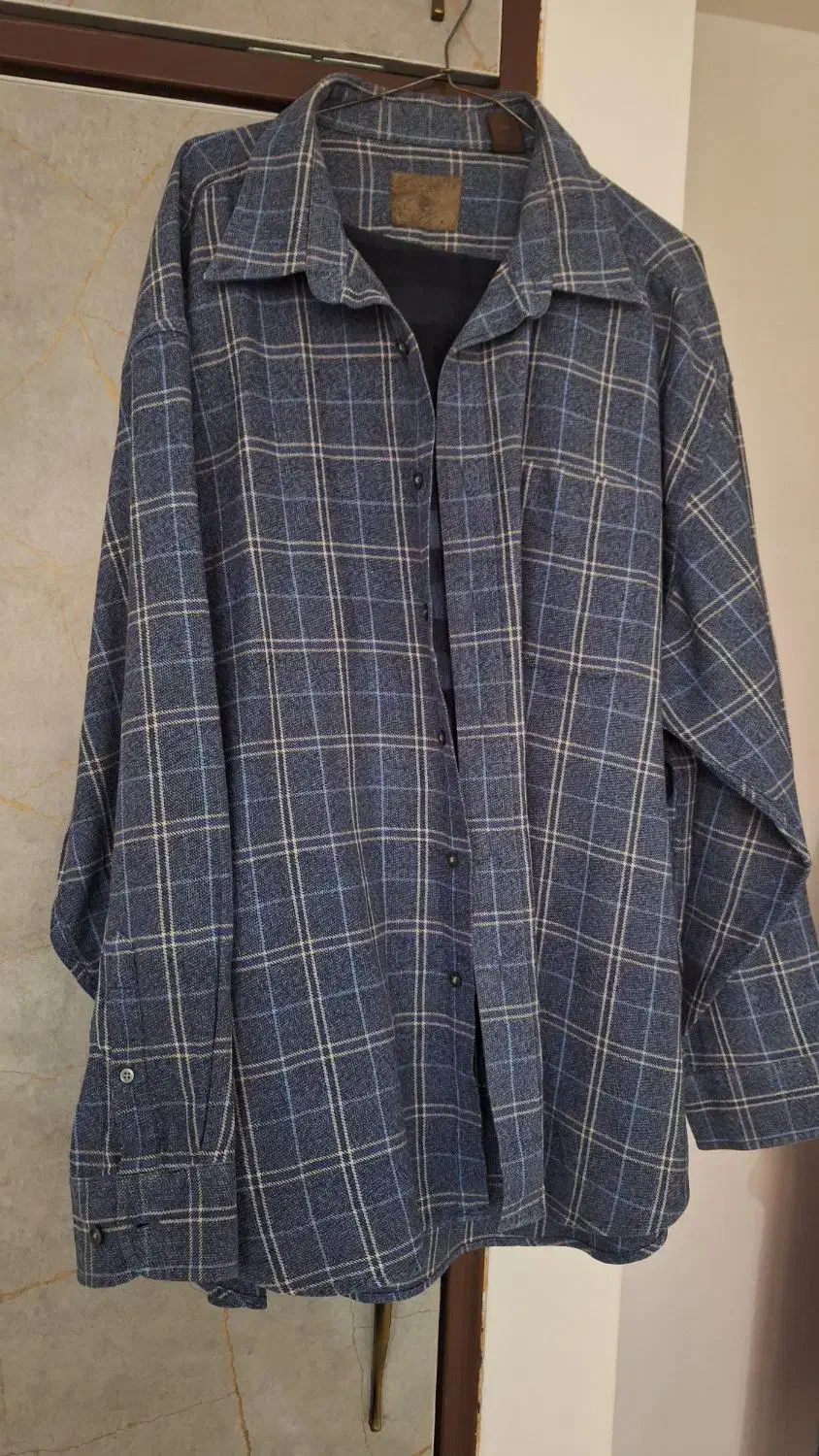 مانتویی|لباس|اراک, |دیوار