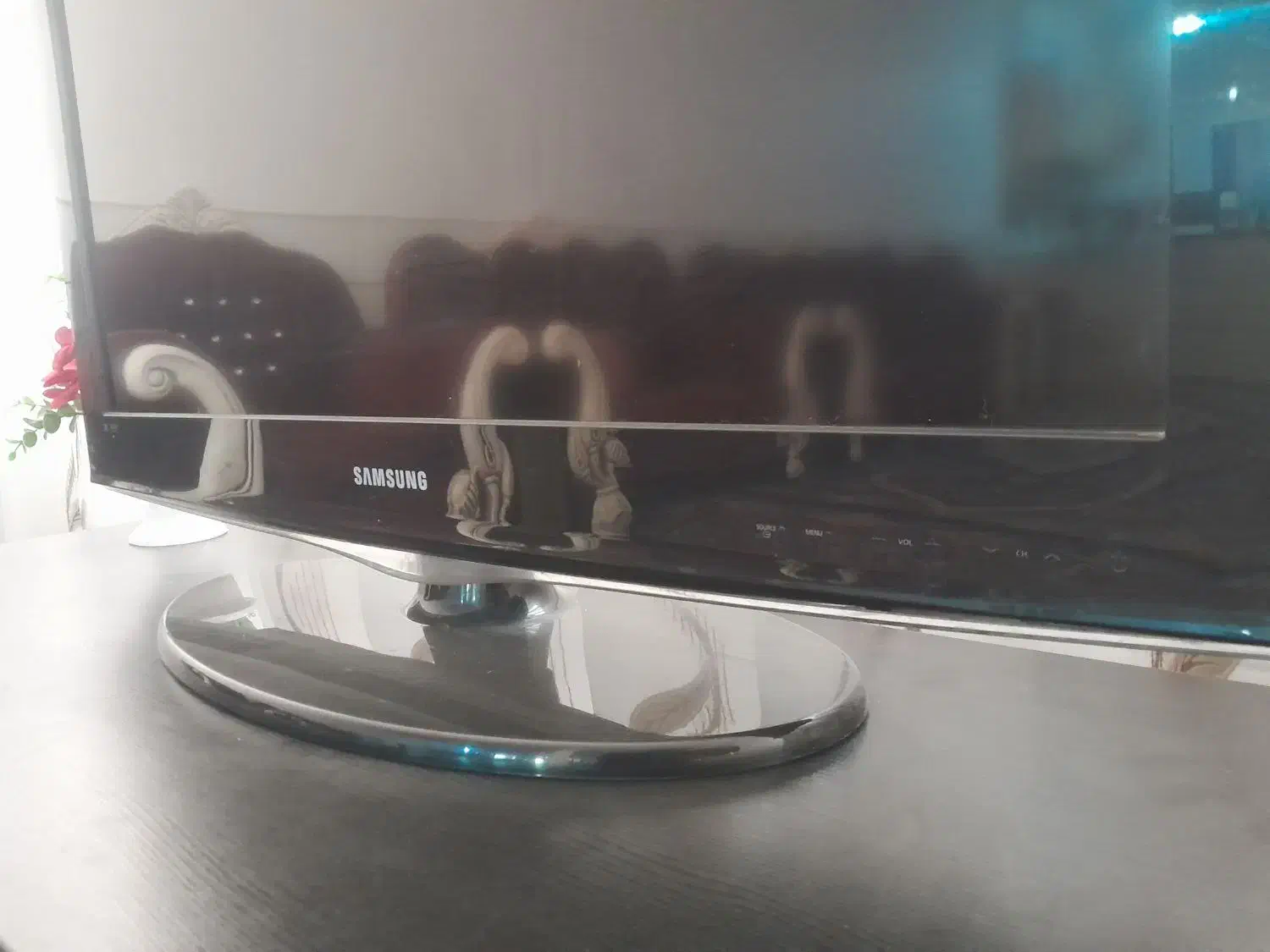 تلویزیون سامسونگ ۳۲ اینچ و سونی ۲۱ اینچ|تلویزیون و پروژکتور|قم, نیروگاه|دیوار