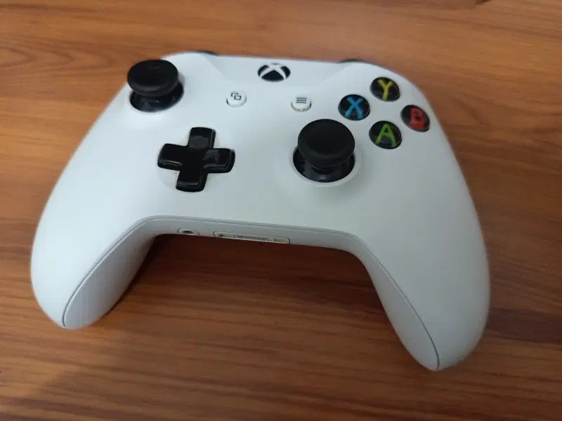 XBOX ONE S|کنسول، بازی ویدئویی و آنلاین|تربتحیدریه, دیزقند|دیوار