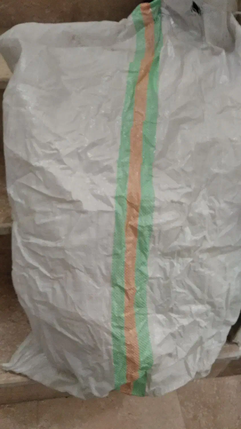 کیسه خالی درحد فقط 5 هزار|ظروف نگهدارنده، پلاستیکی، یک‌بارمصرف|بجنورد, |دیوار