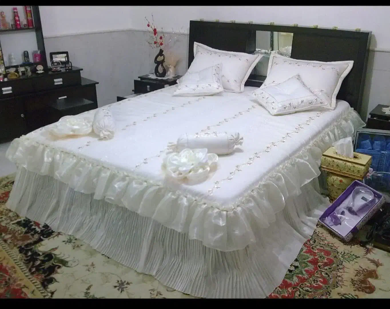 روتختی شیک مخمل شانل|سرویس روتختی|قم, باغ کرباسی|دیوار