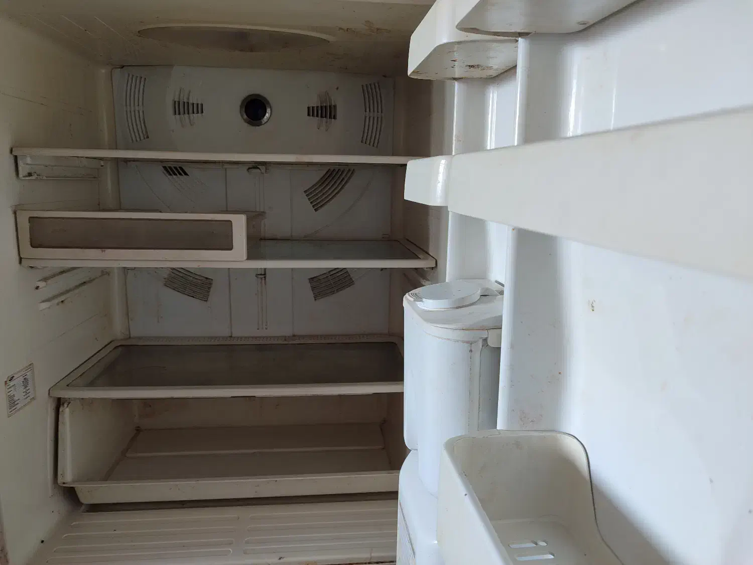 یخچال فریزر کاملا سالم|یخچال و فریزر|شیراز, چوگیاه|دیوار