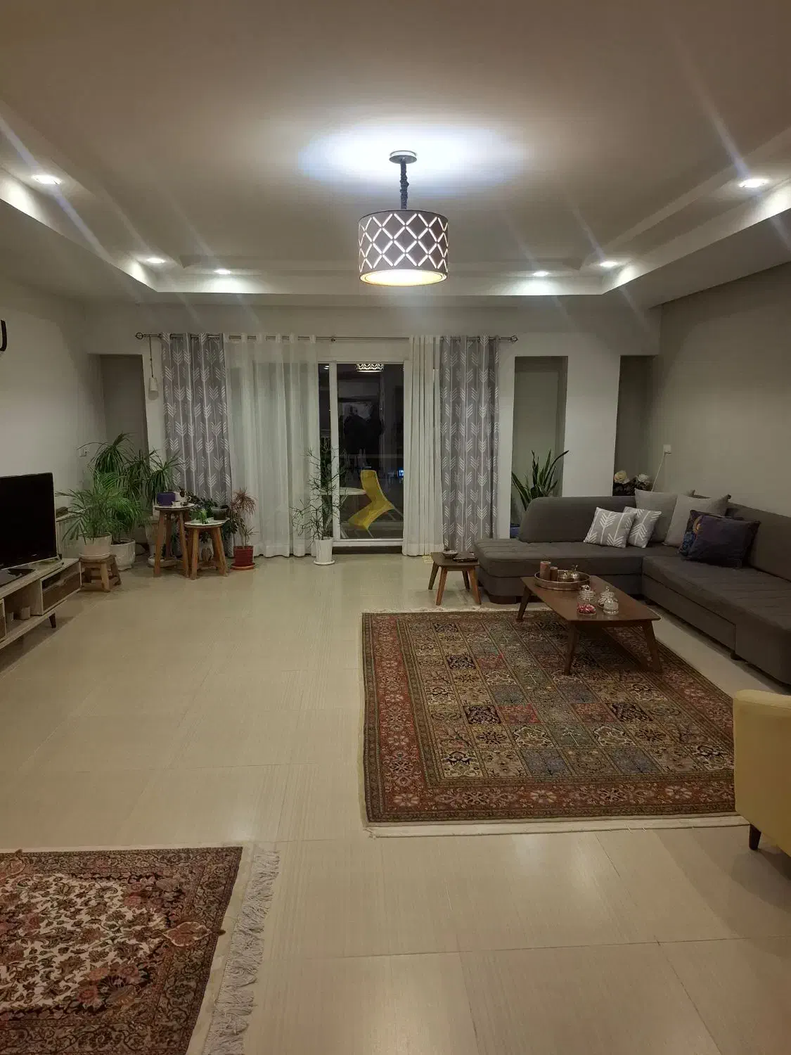 آپارتمان دو خوابه ۱۵۰ متری|اجارهٔ آپارتمان|رویان, |دیوار