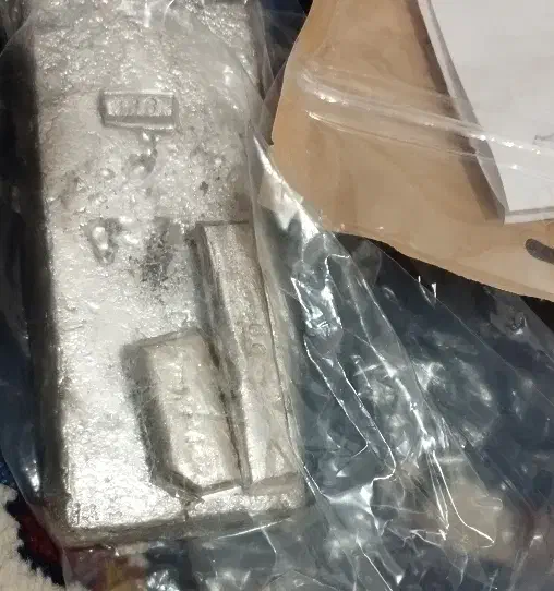 تخته ۲۰۰ مثقالی نقره ۹۹|جواهرات|کرمان, |دیوار