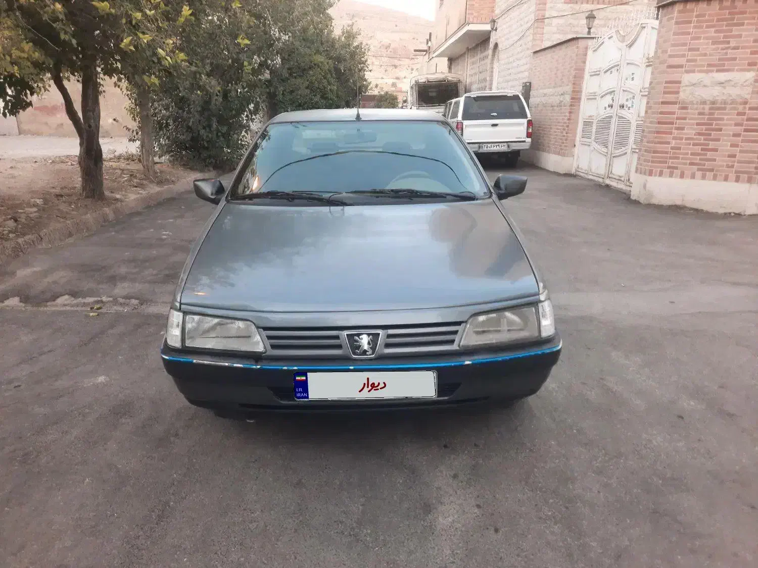 پژو 405 GLX دوگانه کارخانه 93 کارمندی|خودرو سواری و وانت|شیراز, آزادگان|دیوار