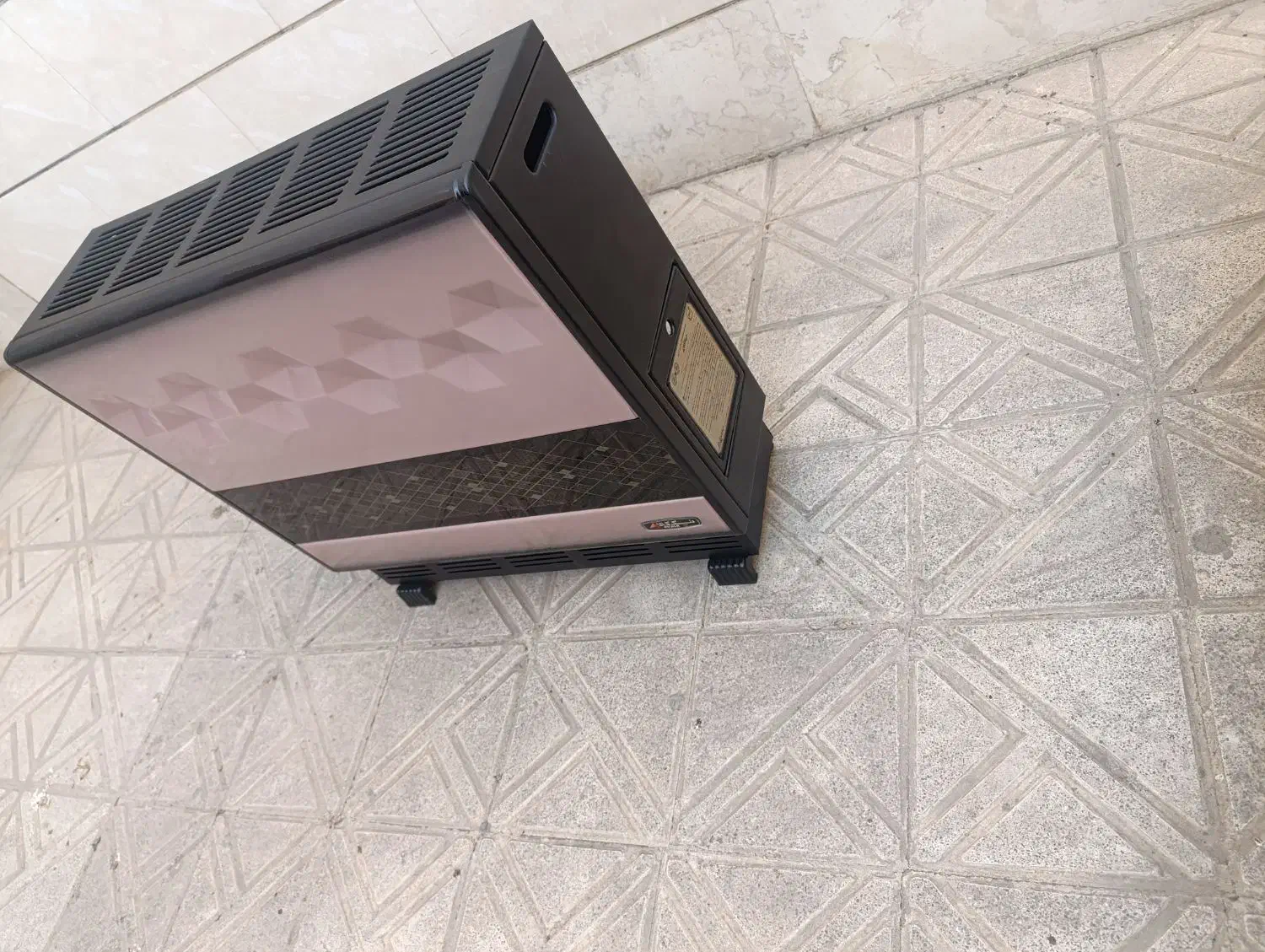 بخاری بزرگ 12هزار نیک کالا بهترین مارک درحدنو|بخاری، هیتر، شومینه|الوند, |دیوار