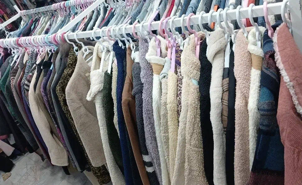 فروشنده پوشاک تایم صبح.|استخدام بازاریابی و فروش|شاهین‌شهر, چمران|دیوار