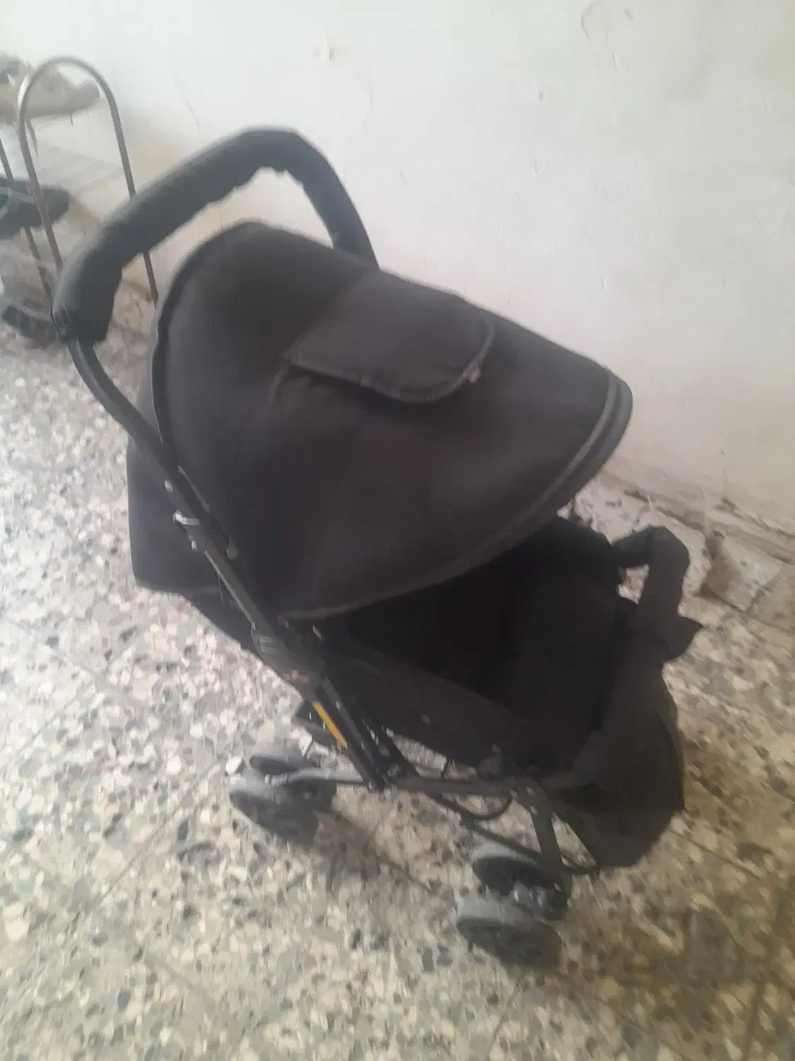 کالسکه بچه|کالسکه و لوازم جانبی|ساوه, |دیوار