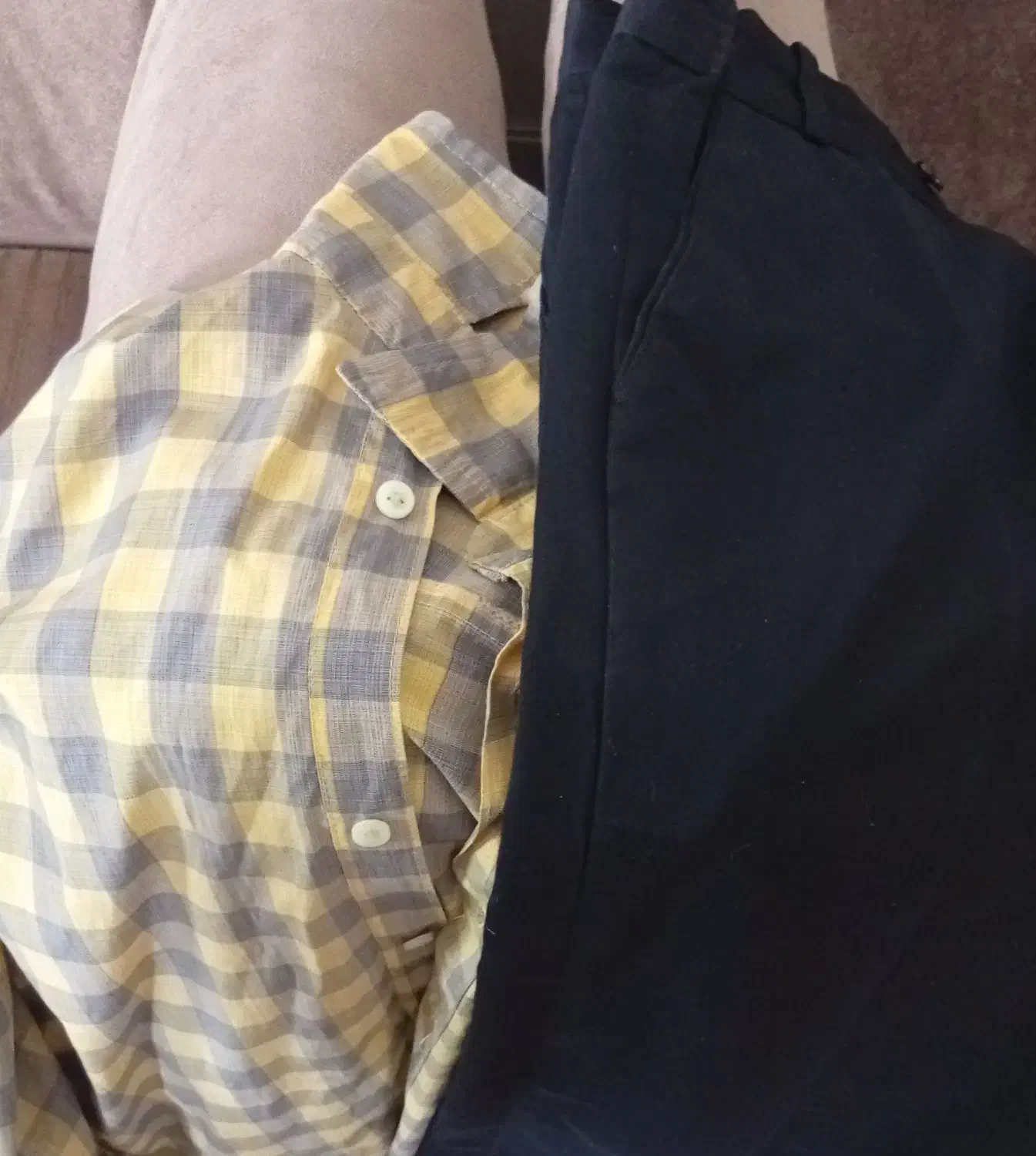 لباس فرم|لباس|بروجرد, |دیوار