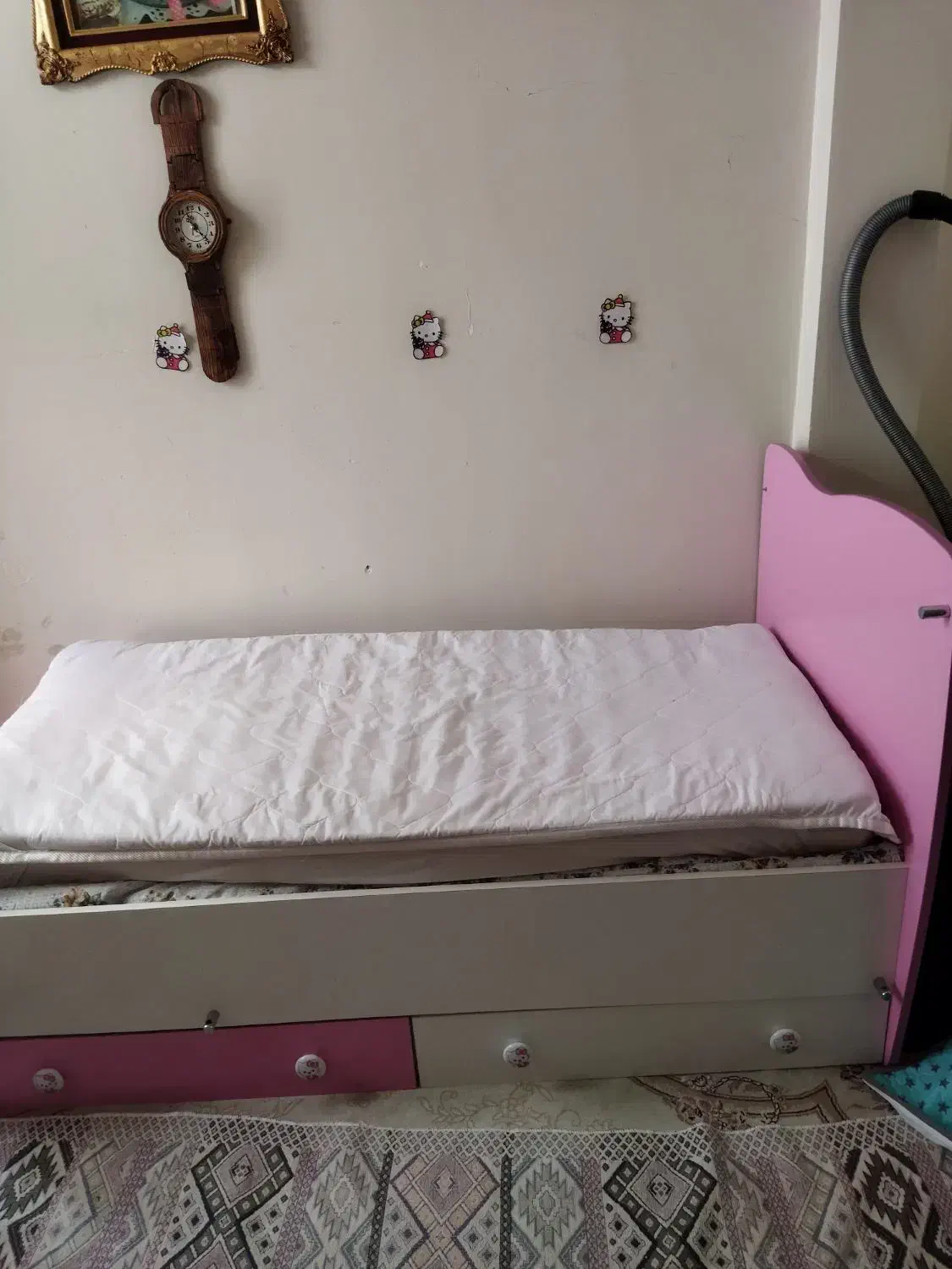 تخت و کمد کودک همراه با خوشخواب|تخت و سرویس خواب|تهران, سلسبیل جنوبی|دیوار
