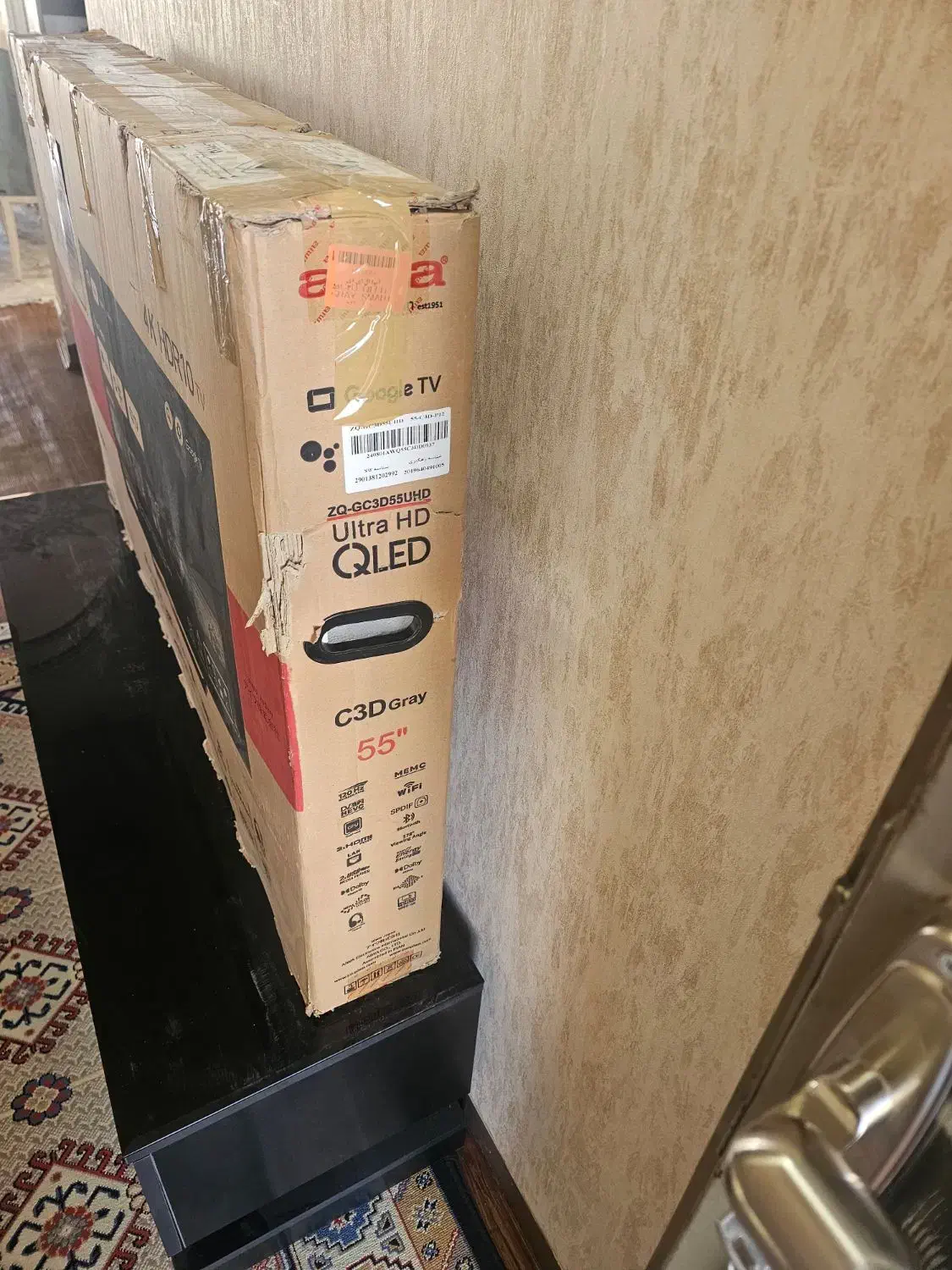 تلویزیونQled ۵۵اینج ومیز|تلویزیون و پروژکتور|شیراز, قصرالدشت|دیوار