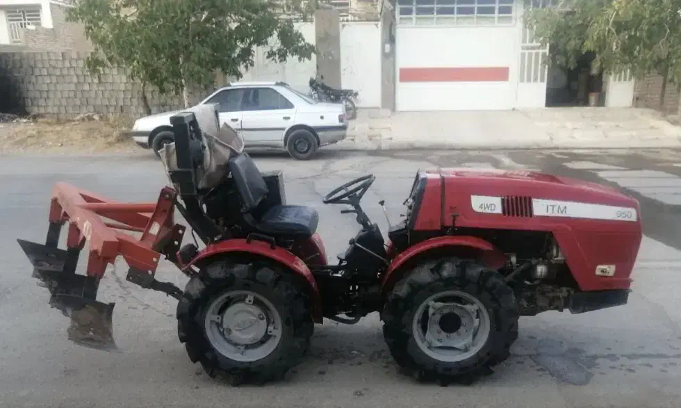 فروش  فوری تراکتور باغی 950 با ادوات|خودرو سنگین|بوانات, |دیوار