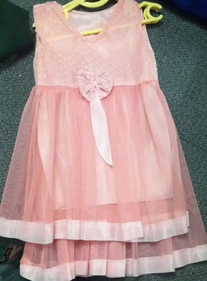 تیشرت پسرانه  قرمز و ابی و مشکی ولباس توری دخترانه|کفش و لباس بچه|یزد, |دیوار