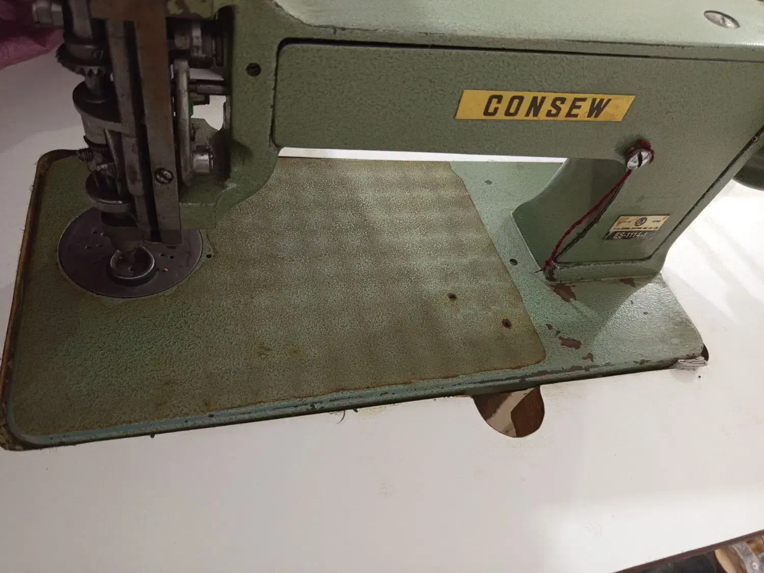 چرخ زه دوزی ژاپنی|چرخ خیاطی و ریسندگی|پیشین, |دیوار