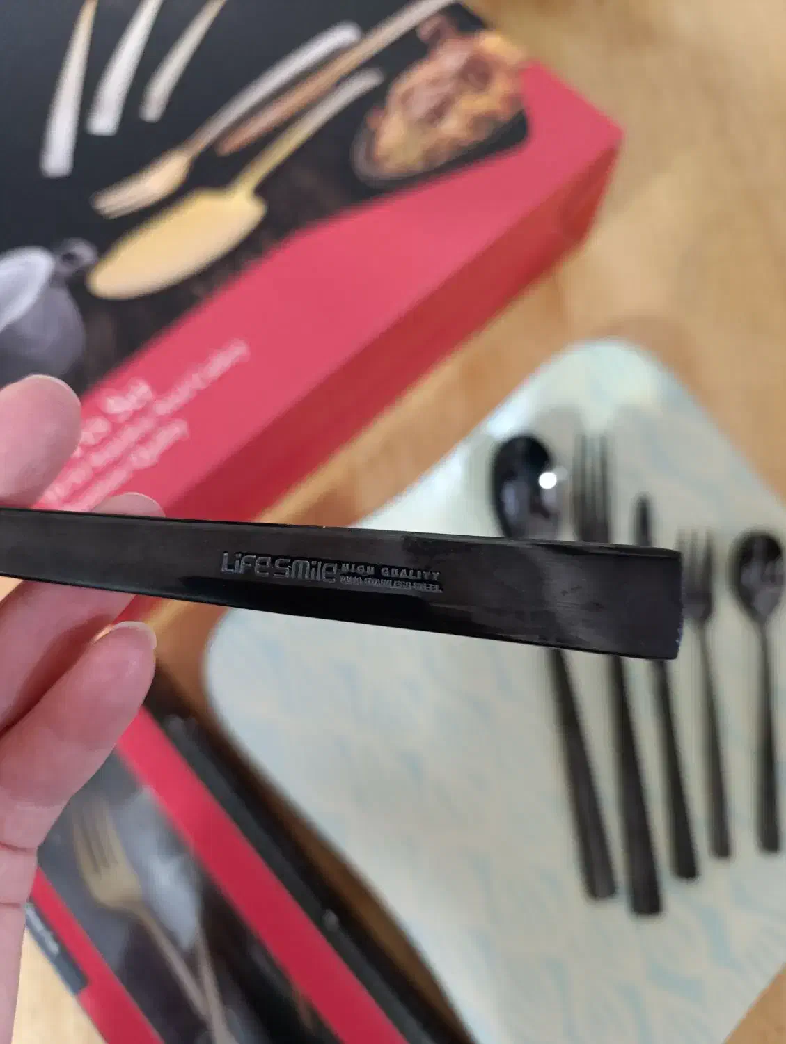 سرویس قاشق چنگال لاکچری ۸۸ پارچه لایف اسمایل|ظروف سرو و پذیرایی|تبریز, |دیوار