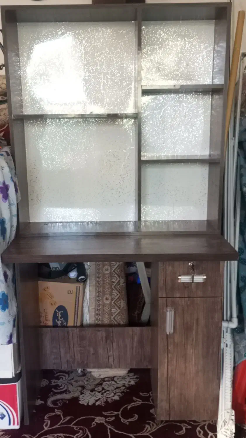 میز تحریر،میز تلفن،قفسه|کتابخانه، شلف، قفسه‌های دیواری|نیشابور, میدان حافظ|دیوار