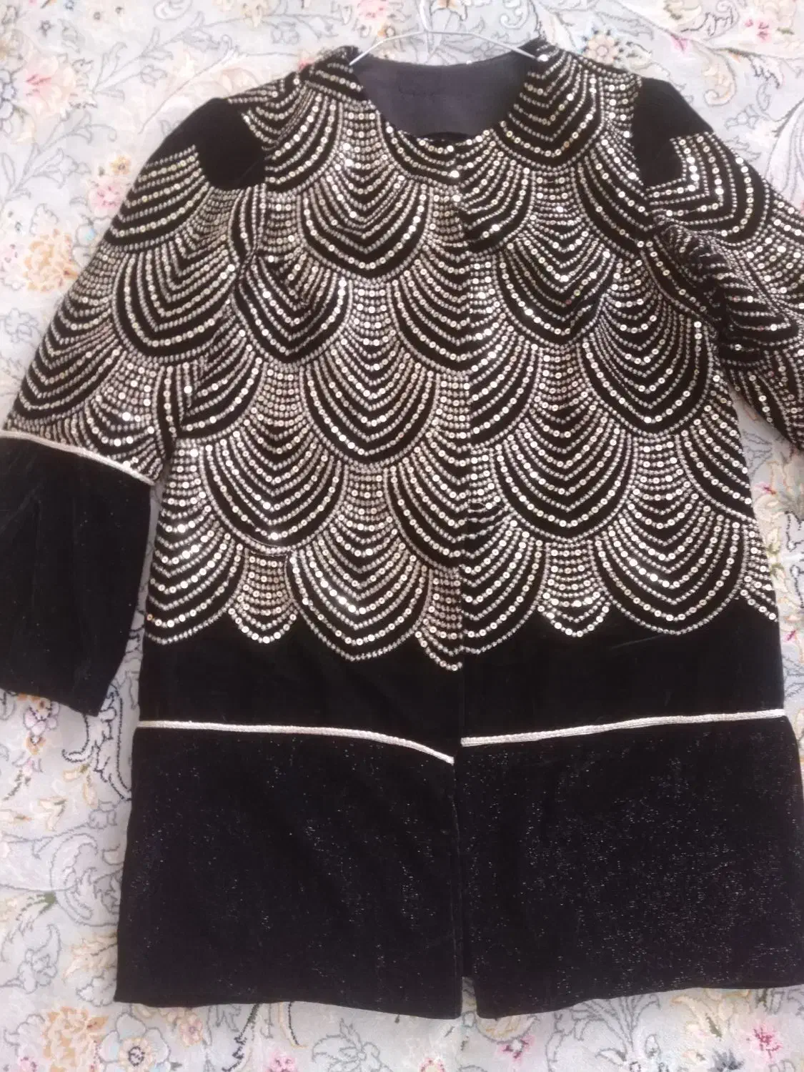 لباس|لباس|تربت‌حیدریه, شهرک ولیعصر|دیوار