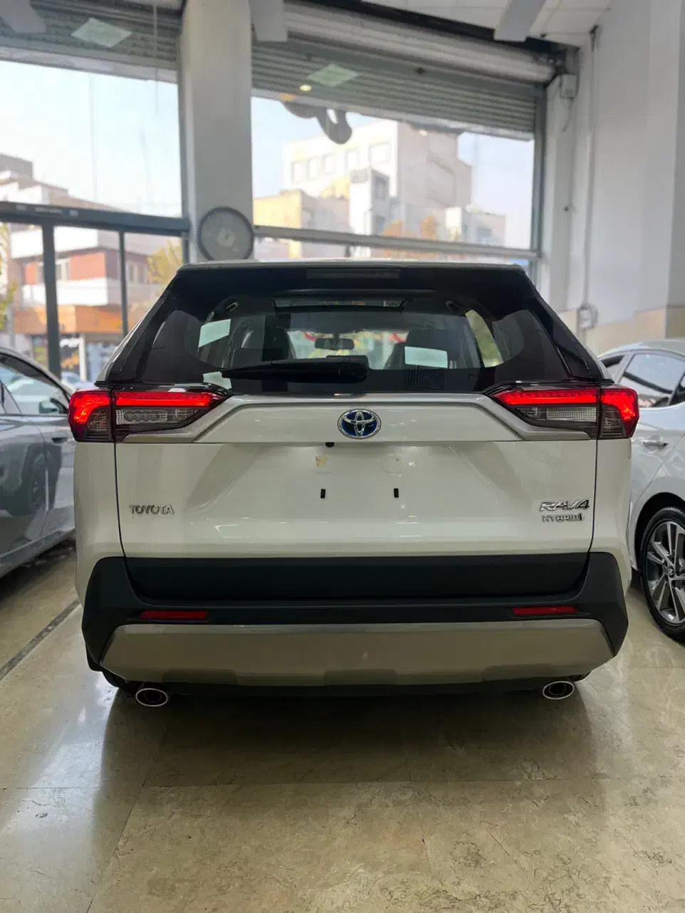 RAV4 2024/پلاک و مدارک/ موجود کف نمایشگاه|خودرو سواری و وانت|تهران, علم و صنعت|دیوار