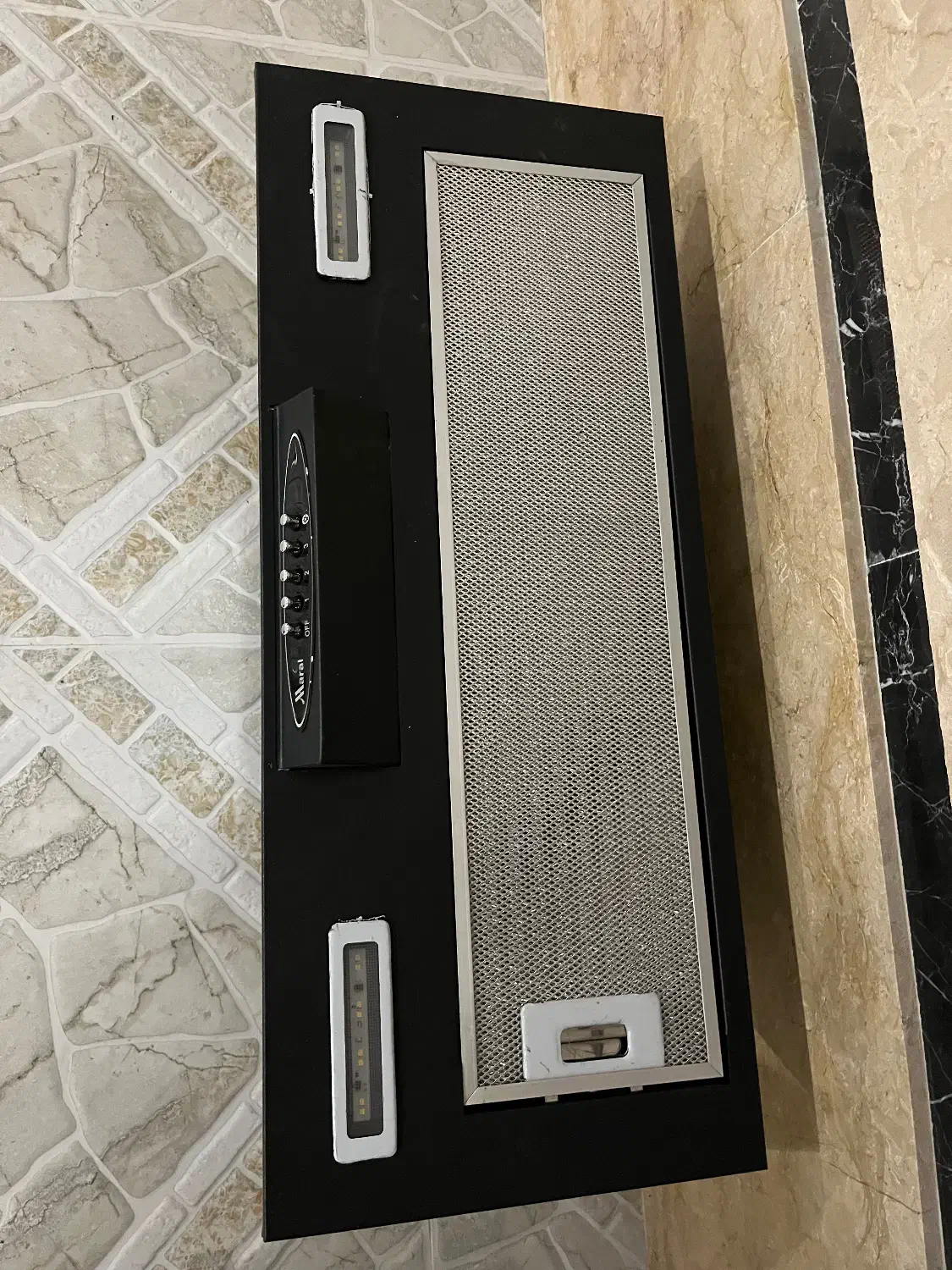 هود|هود|لاهیجان, شهید آوینی|دیوار