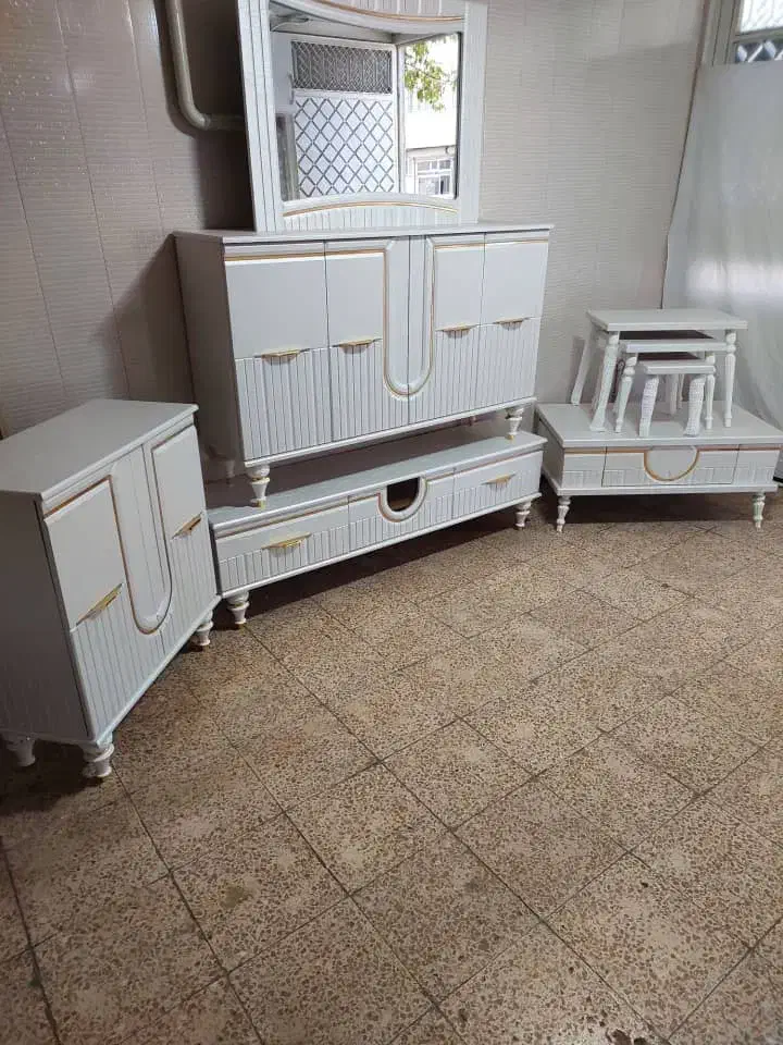 شاگرد نجار وسریکار|استخدام صنعتی، فنی، مهندسی|بروجرد, |دیوار