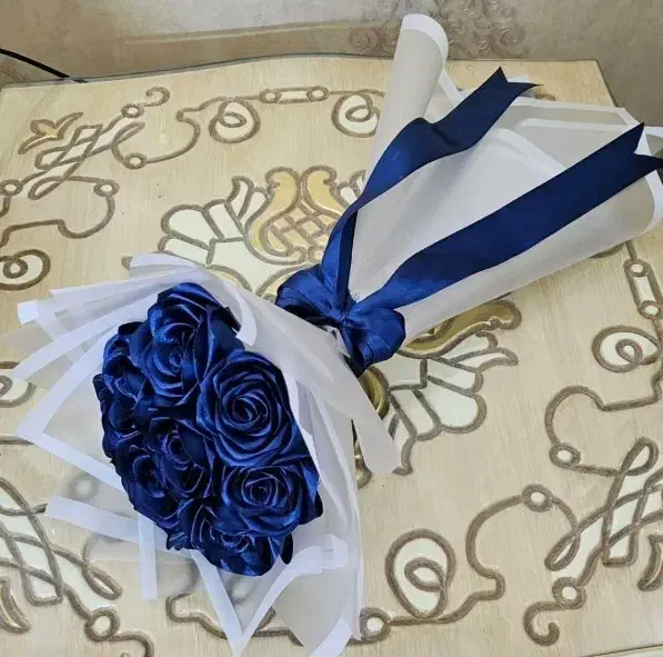 دسته گل و باکس روبانی|گل مصنوعی|الیگودرز, |دیوار