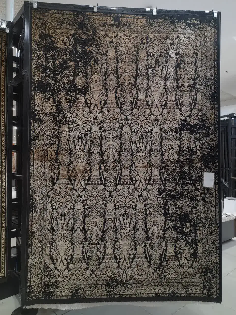 فرش تو|فرش|قم, قلعه کامکار|دیوار