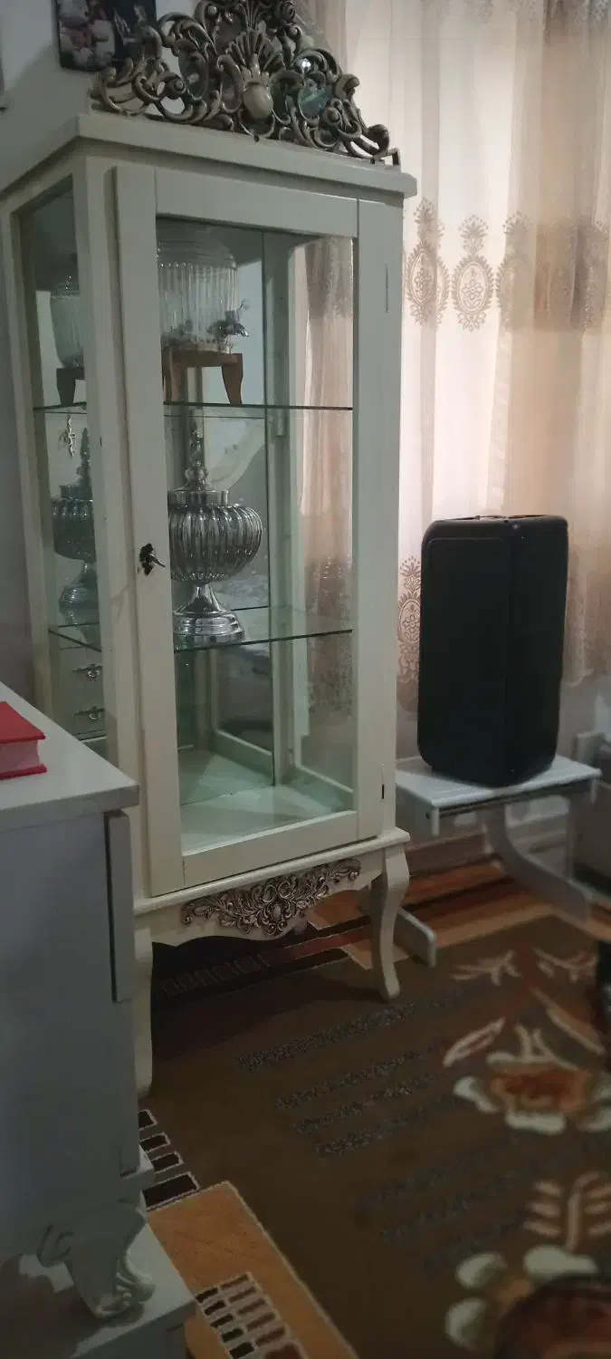 ویترین در حد نو سالمه چوب ام دی اف|بوفه، ویترین، کنسول|رشت, پل تالشان|دیوار