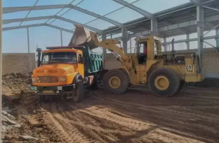 پیمانکاری خاک برداری لودر کمپرسی|خدمات حمل و نقل|ساوه, |دیوار