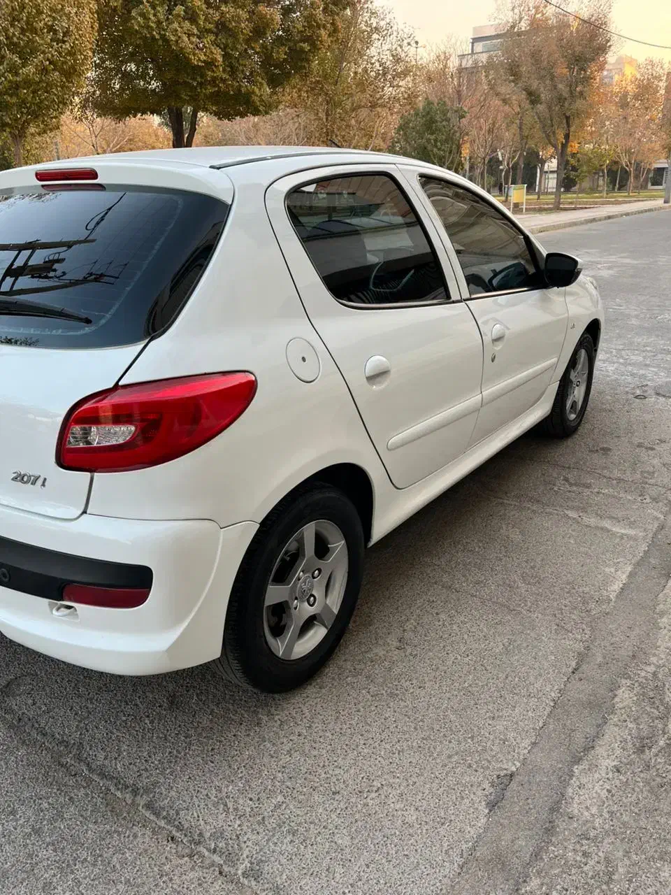 207 مدل 97|خودرو سواری و وانت|شاهین‌شهر, گزبرخوار|دیوار