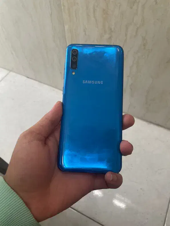 a50   128 ram4تر تمیز|موبایل|آمل, |دیوار