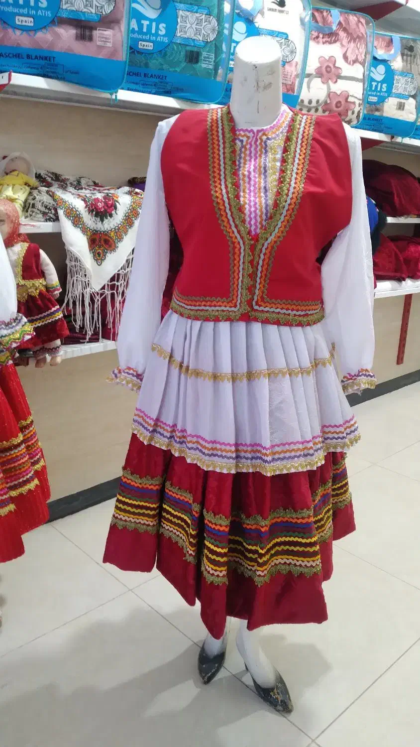 لباس محلی کرمانجی|لباس|بجنورد, |دیوار