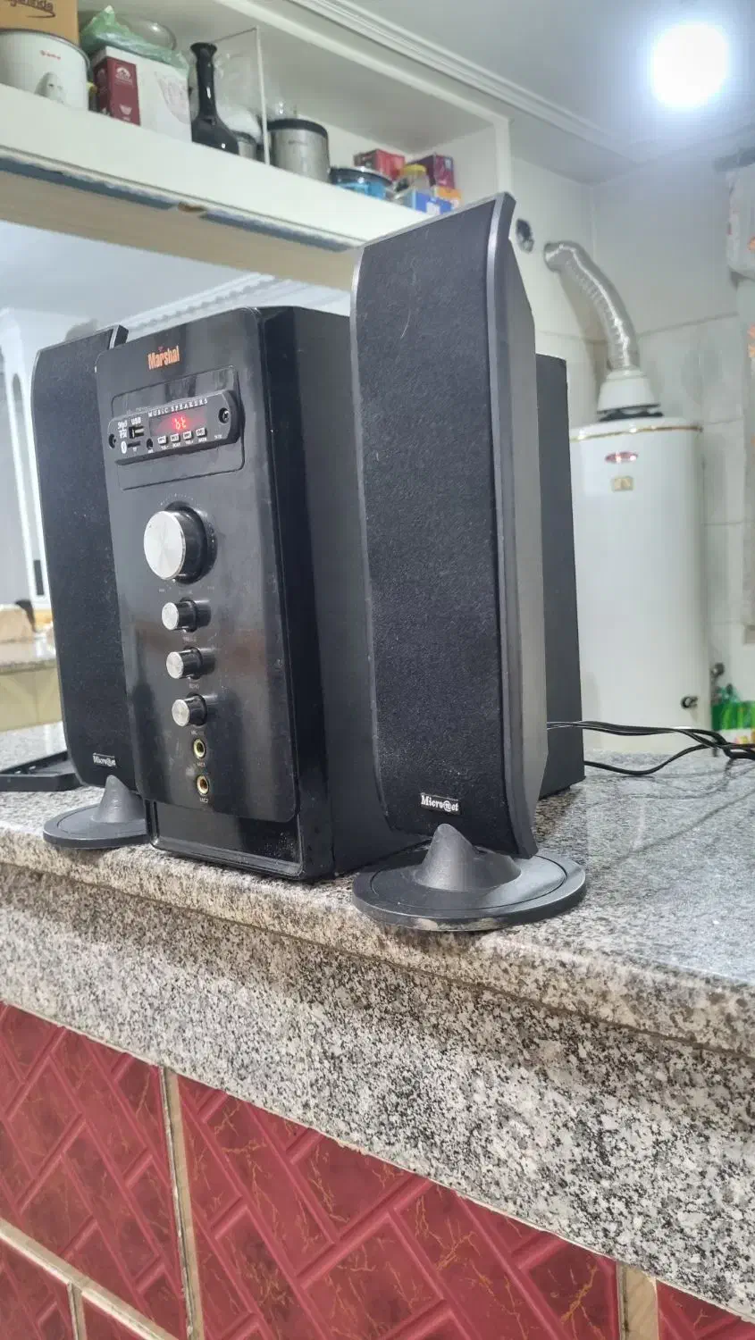 اسپیکر فلشخور بلوتوث دار|سیستم صوتی خانگی|همدان, |دیوار