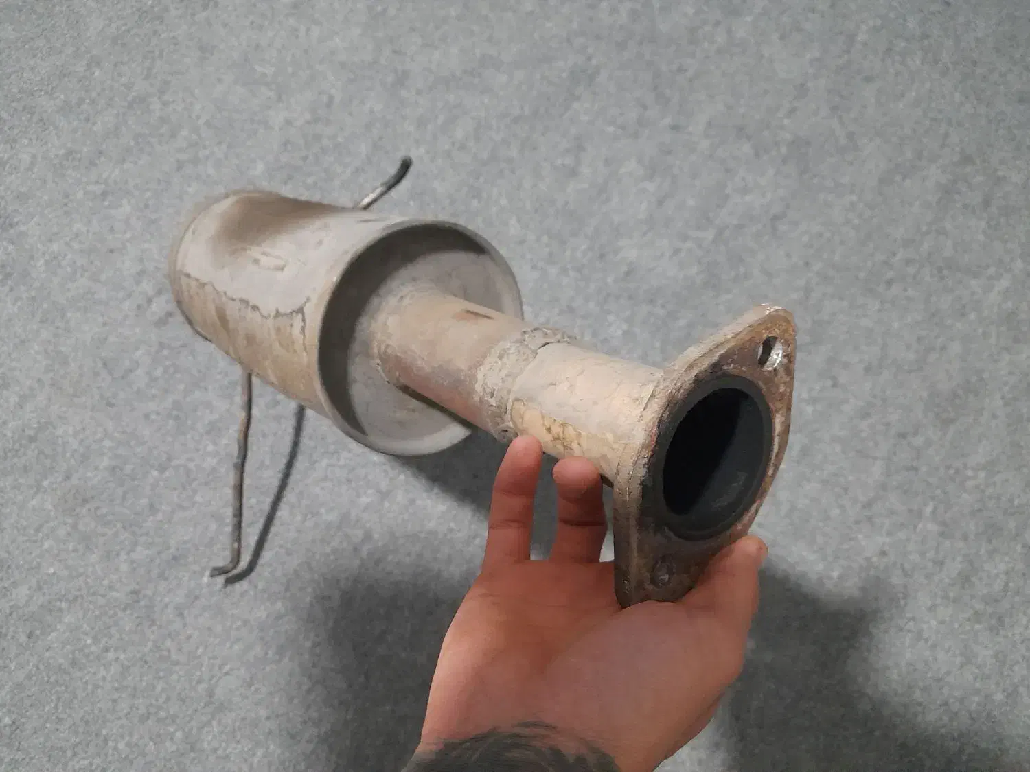 منبع اگزوز رنجروری|قطعات یدکی و لوازم جانبی|شاهینشهر, حافظ جنوبی|دیوار