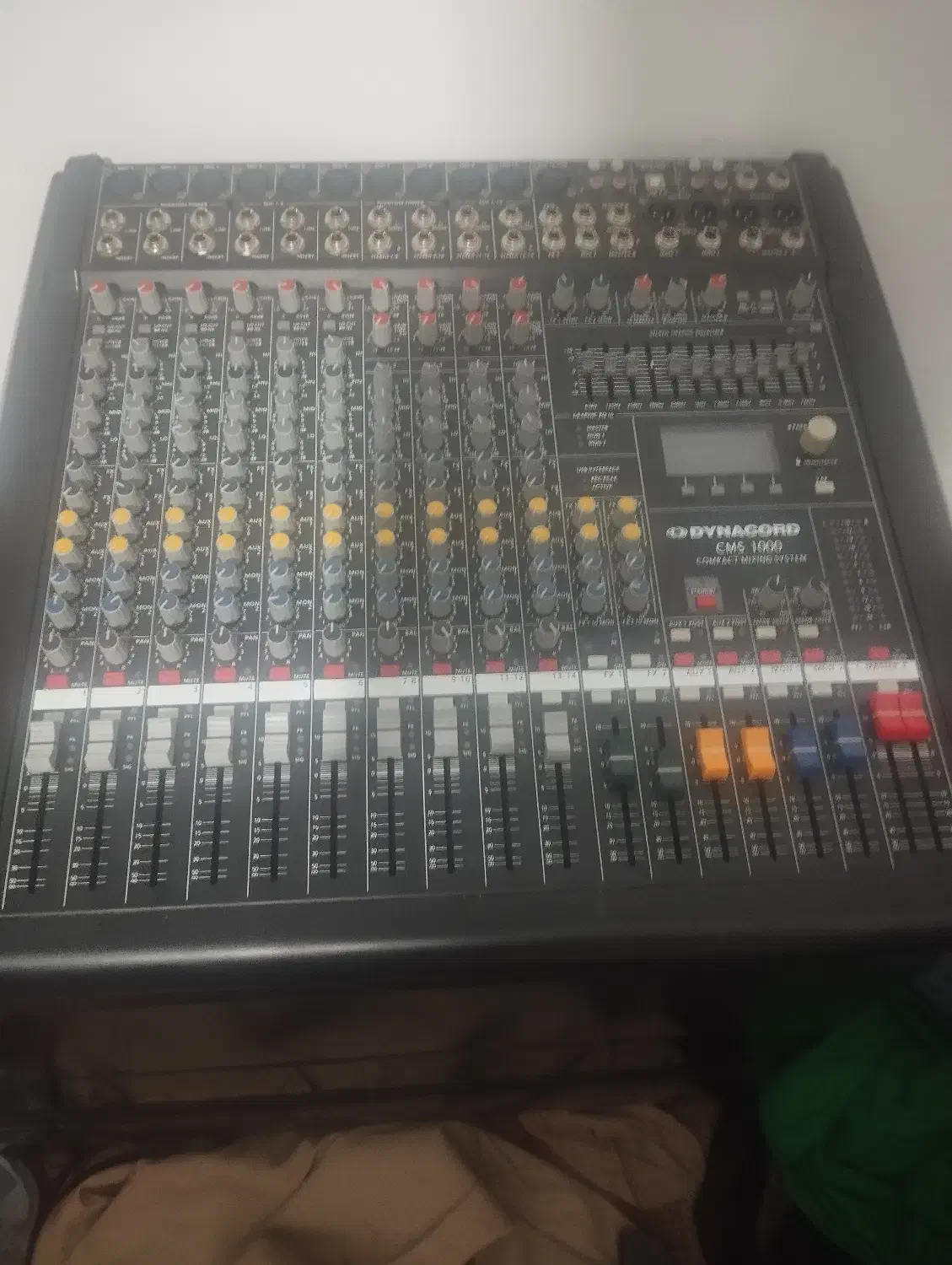 مستر دایناکورد|صوتی و تصویری|خمینی‌شهر, |دیوار