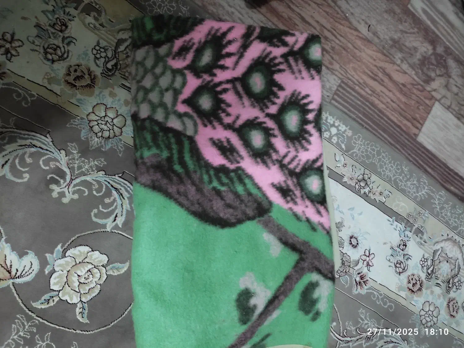 تعدادزیادی پتو ضخیم وسالم بارنگ بندی متنوع|رختخواب، بالش، پتو|قم, پامنار|دیوار