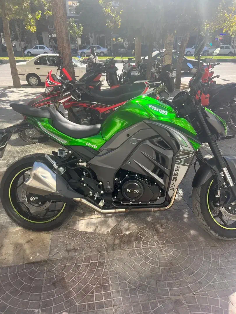 بهترینو خاصترین گرانترین رنگ کارخانه طرح z1000|موتورسیکلت|بروجرد, |دیوار