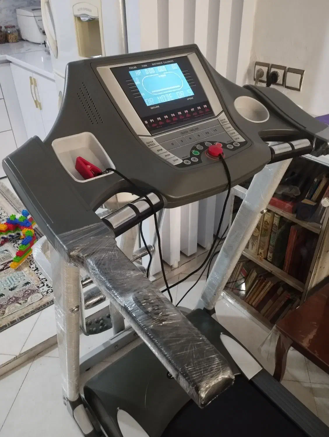 تردمیل تایوانی اصل.شیب برقی و ویبراتور و تحمل وزن|تجهیزات ورزشی|نیشابور, شهید بهشتی|دیوار