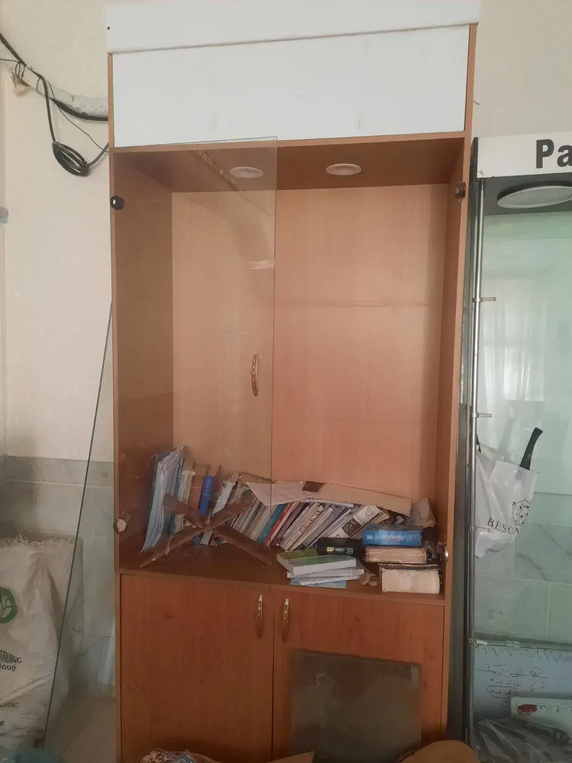 کتابخانه وویترین|کتابخانه، شلف، قفسه‌های دیواری|کرمان, |دیوار