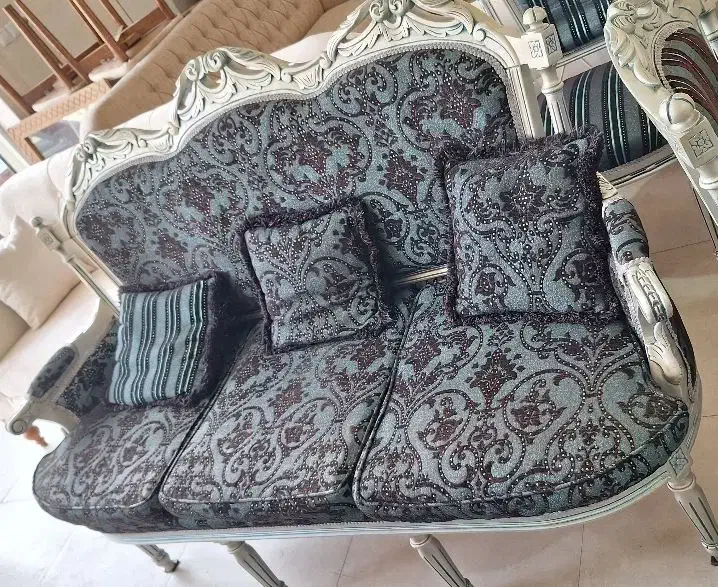 مبل ۷نفره بسیار تمیزوسالم.فروش فوری فقط ۸میلیون|مبلمان خانگی و میز عسلی|ملایر, |دیوار