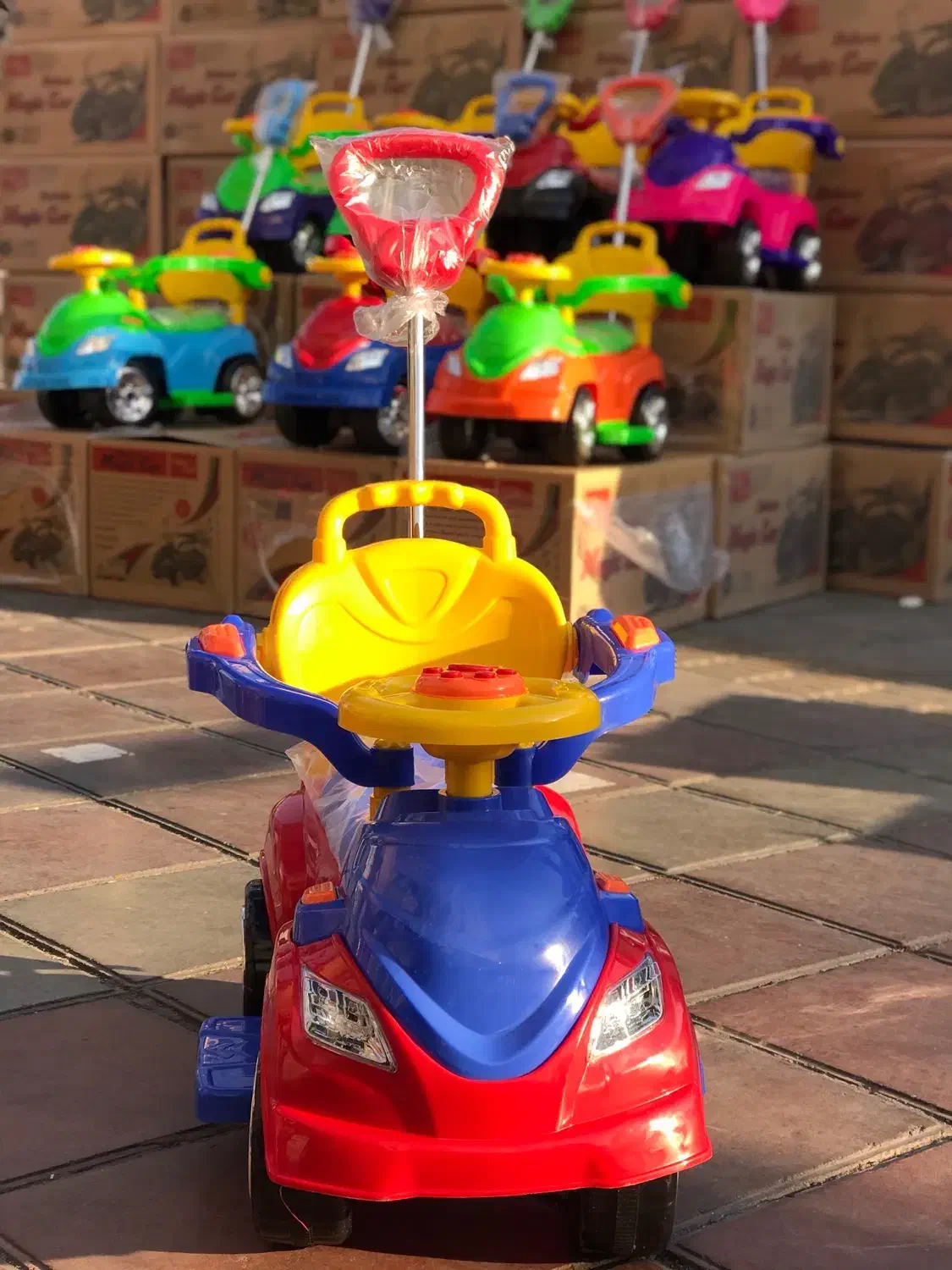 ماشین همانند کالاسکه کودک|اسباببازی|تهران, سلسبیل شمالی|دیوار