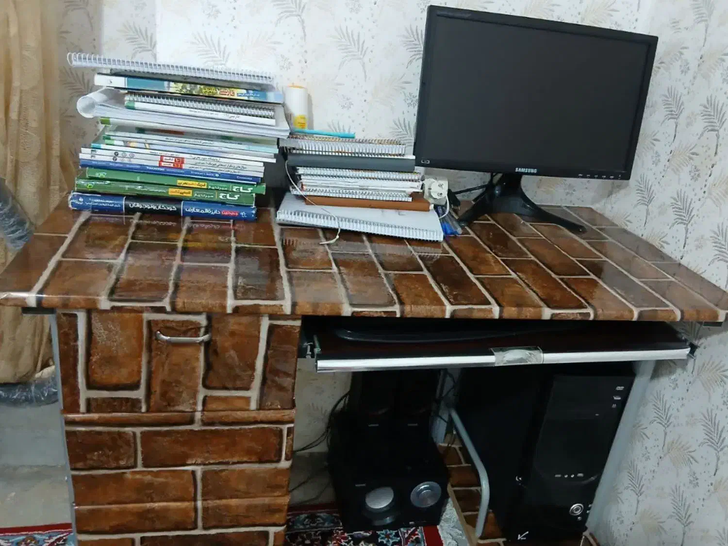 میز تحریر کامپیوتر|میز تحریر و کامپیوتر|هرسین, |دیوار