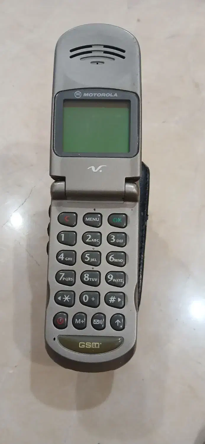 گوشی نوستالژی عتیقه MOTOROLA|موبایل|تهران, فردوس|دیوار