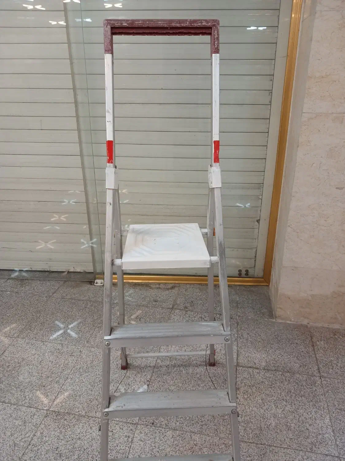 نردبان|ابزارآلات|رشت, پل تالشان|دیوار